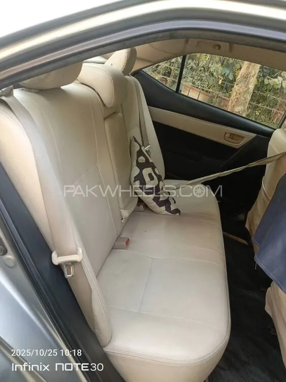 Toyota Corolla 2015 for Sale in Karachi Toyota Corolla 2015 for Sale in Karachi Image-11