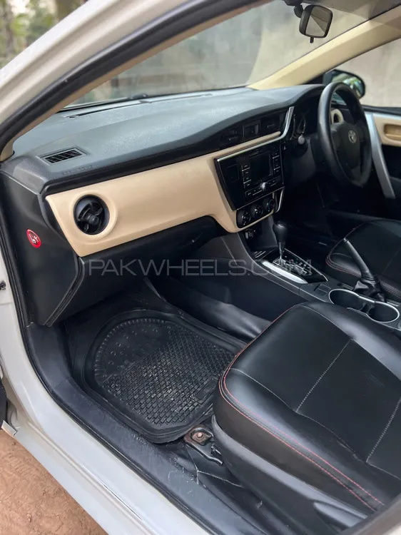Toyota Corolla 2017 for Sale in Jalalpur Jattan Toyota Corolla 2017 for Sale in Jalalpur Jattan Image-5
