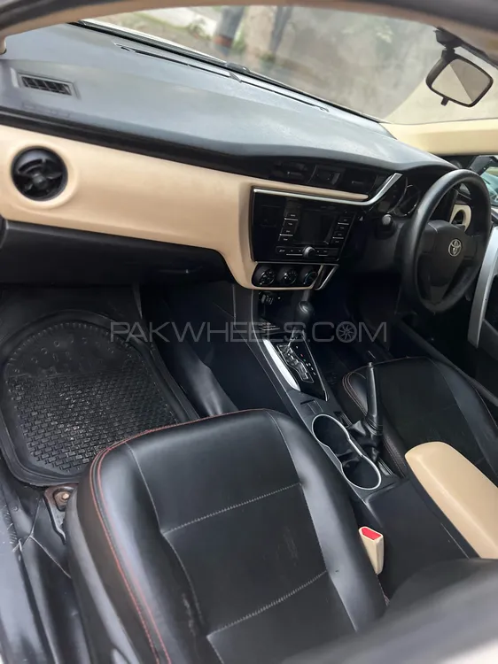 Toyota Corolla 2017 for Sale in Jalalpur Jattan Toyota Corolla 2017 for Sale in Jalalpur Jattan Image-6