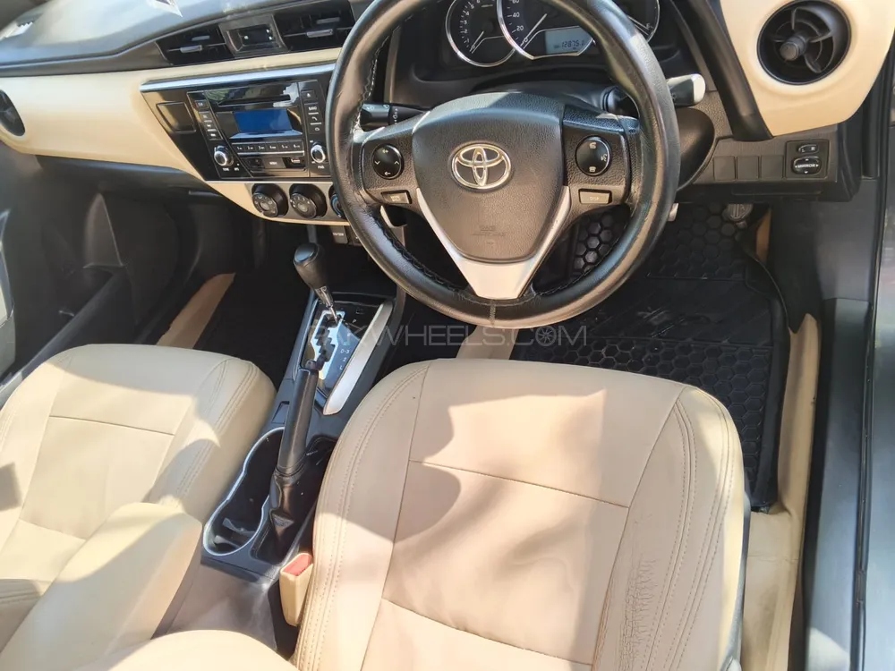 Toyota Corolla 2017 for Sale in Jalalpur Jattan Toyota Corolla 2017 for Sale in Jalalpur Jattan Image-10