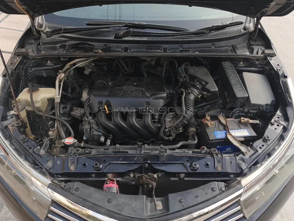 Toyota Corolla 2015 for Sale in Lahore Toyota Corolla 2015 for Sale in Lahore Image-9