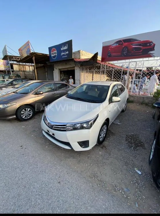 Toyota Corolla 2015 for Sale in Peshawar Toyota Corolla 2015 for Sale in Peshawar Image-3