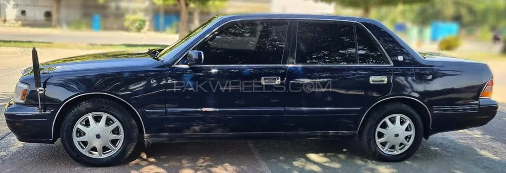 Toyota Crown 1998 for Sale in Lahore Toyota Crown 1998 for Sale in Lahore Image-2