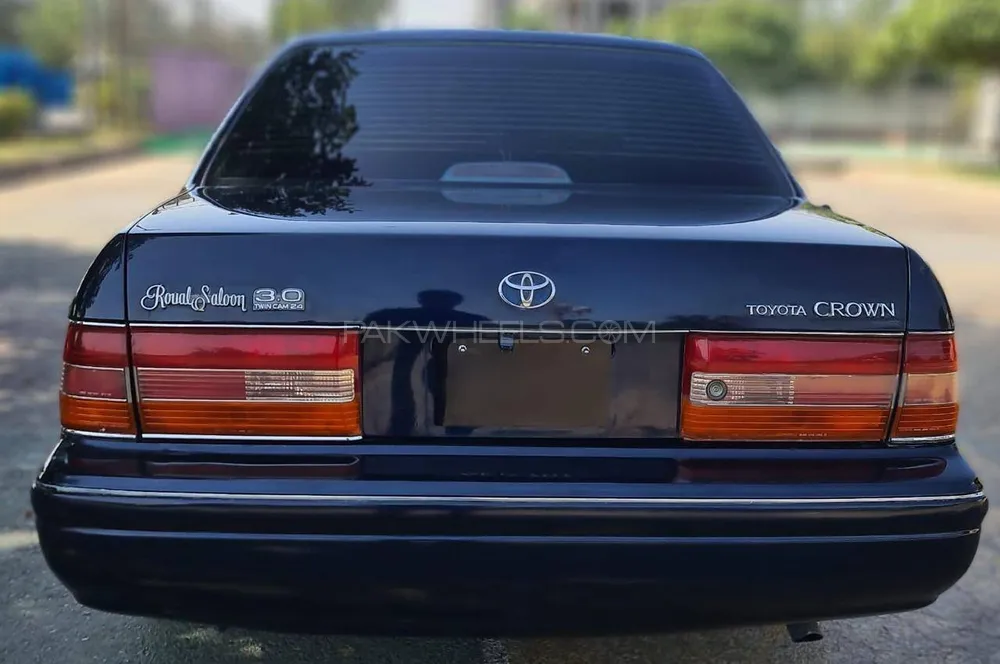 Toyota Crown 1998 for Sale in Lahore Toyota Crown 1998 for Sale in Lahore Image-10