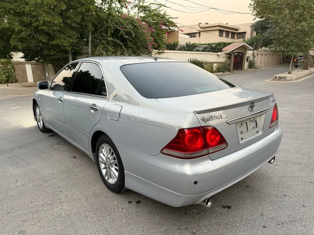 Toyota Crown 2005 for Sale in Karachi Toyota Crown 2005 for Sale in Karachi Image-6