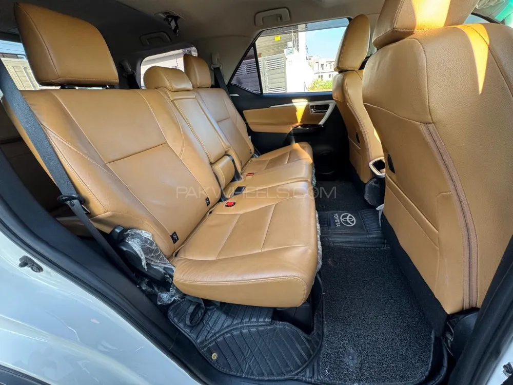 Toyota Fortuner 2018 for Sale in Islamabad Toyota Fortuner 2018 for Sale in Islamabad Image-10