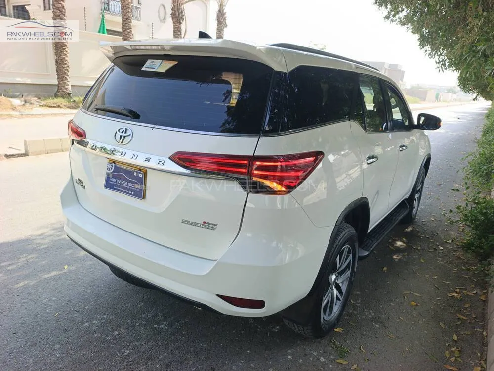 Toyota Fortuner 2017 for Sale in Karachi Toyota Fortuner 2017 for Sale in Karachi Image-4