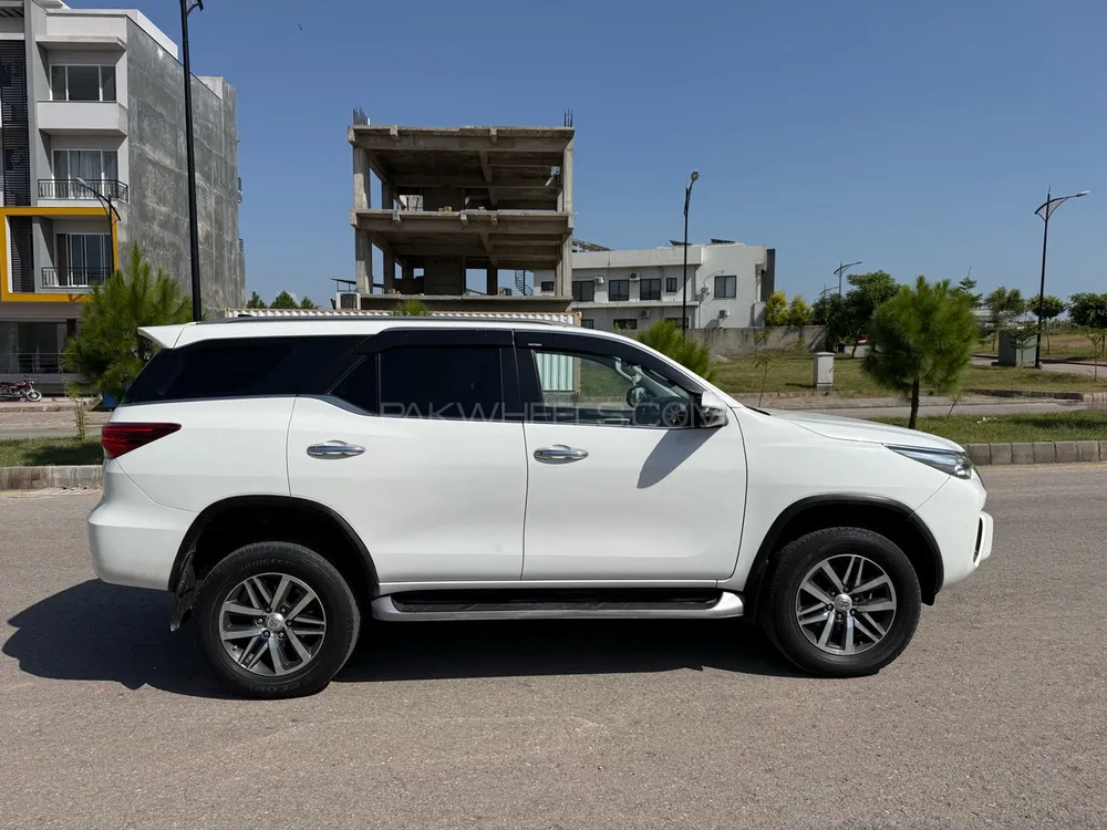 Toyota Fortuner 2018 for Sale in Islamabad Toyota Fortuner 2018 for Sale in Islamabad Image-5