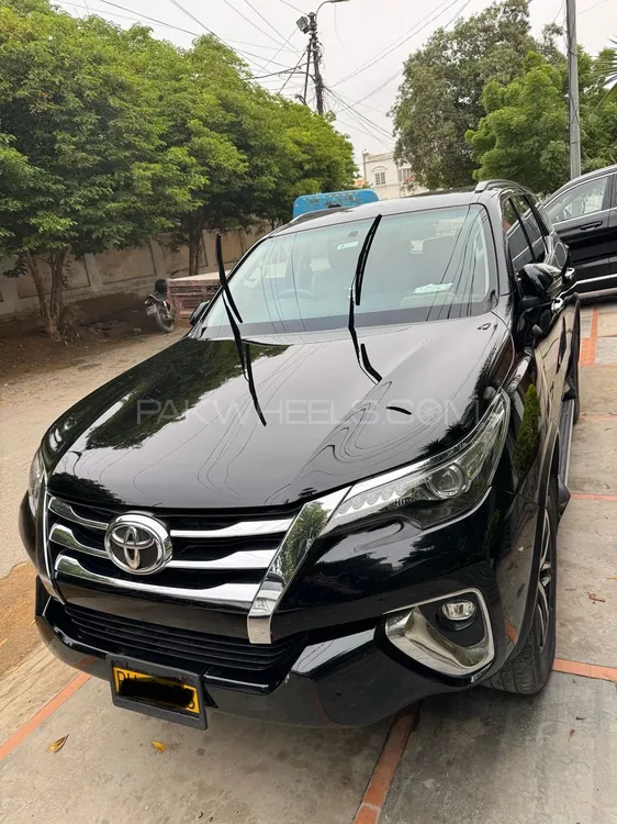 Toyota Fortuner 2021 for Sale in Karachi Toyota Fortuner 2021 for Sale in Karachi Image-1