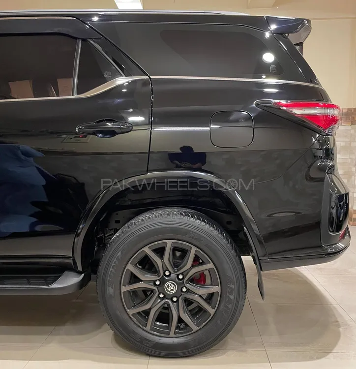 Toyota Fortuner 2023 for Sale in Karachi Toyota Fortuner 2023 for Sale in Karachi Image-12