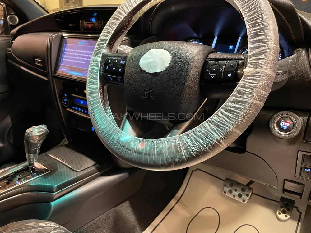 Toyota Fortuner 2023 for Sale in Karachi Toyota Fortuner 2023 for Sale in Karachi Image-14