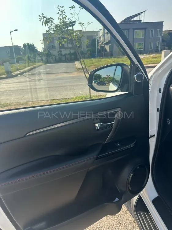 Toyota Fortuner 2025 for Sale in Rawalpindi Toyota Fortuner 2025 for Sale in Rawalpindi Image-13