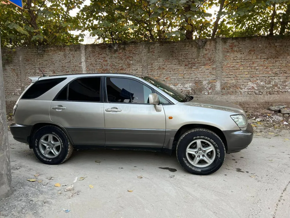 Toyota Harrier 2002 for Sale in Islamabad Toyota Harrier 2002 for Sale in Islamabad Image-4