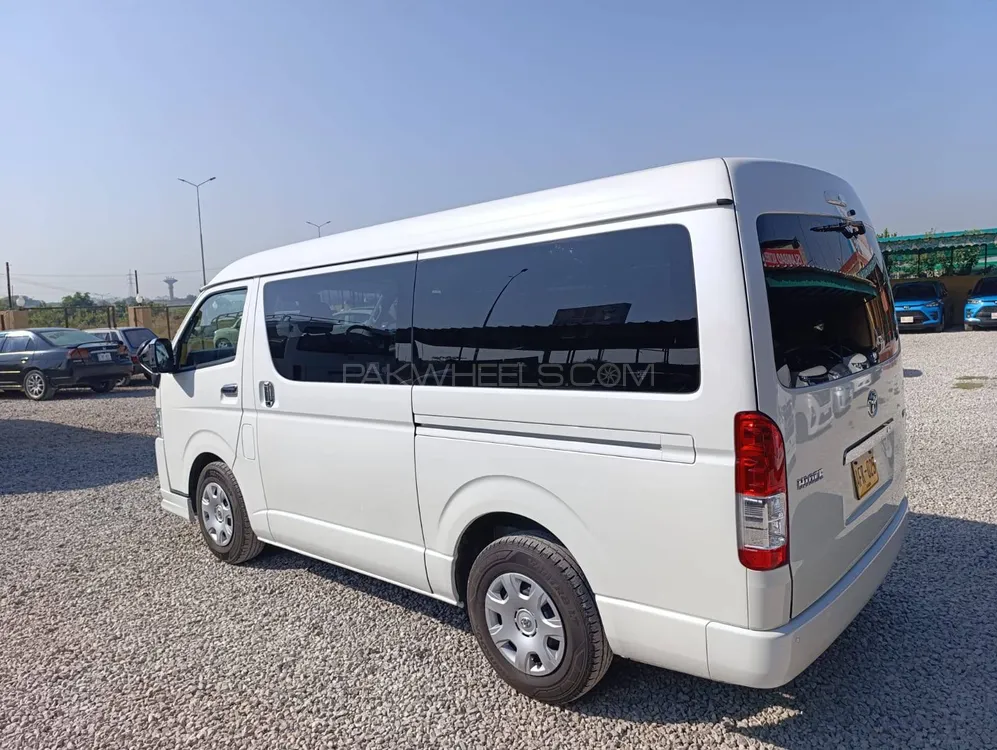 Toyota Hiace 2021 for Sale in Islamabad Toyota Hiace 2021 for Sale in Islamabad Image-5