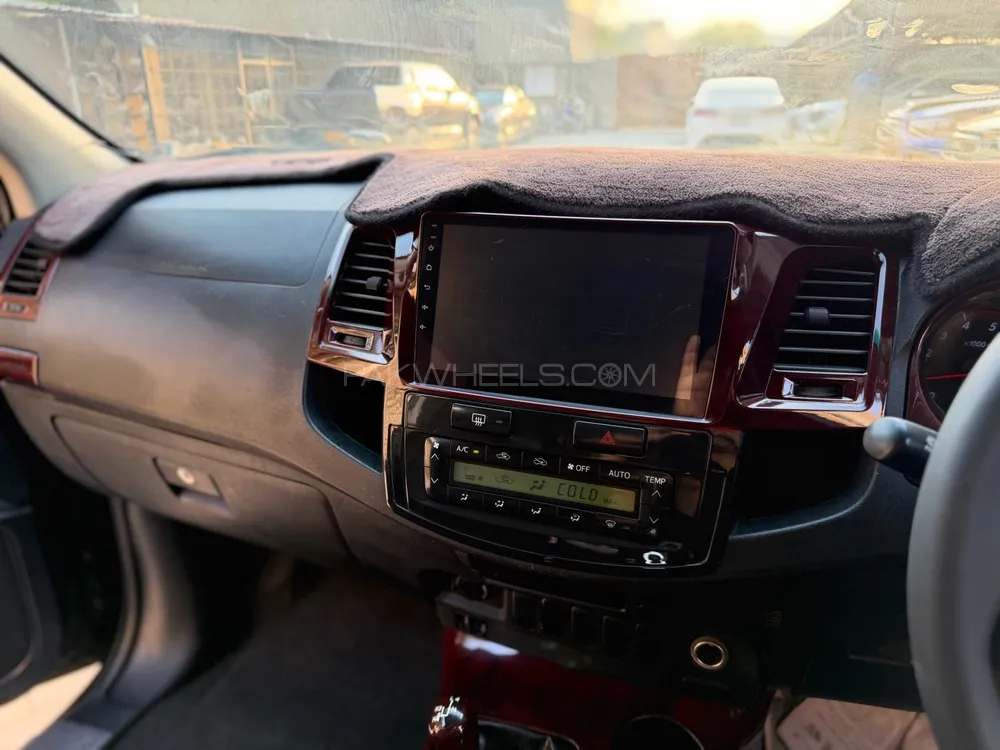 Toyota Hilux 2014 for Sale in Karachi Toyota Hilux 2014 for Sale in Karachi Image-7