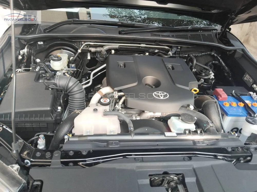 Toyota Hilux 2025 for Sale in Lahore Toyota Hilux 2025 for Sale in Lahore Image-8
