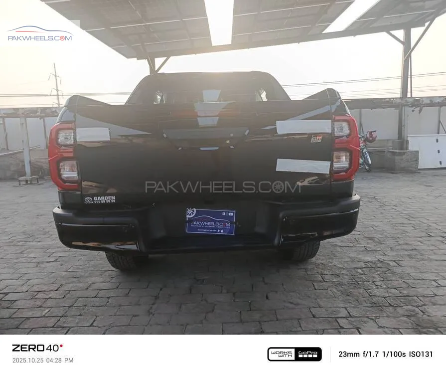 Toyota Hilux 2025 for Sale in Lahore Toyota Hilux 2025 for Sale in Lahore Image-6