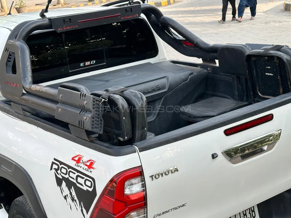 Toyota Hilux 2021 for Sale in Rawalpindi Toyota Hilux 2021 for Sale in Rawalpindi Image-5