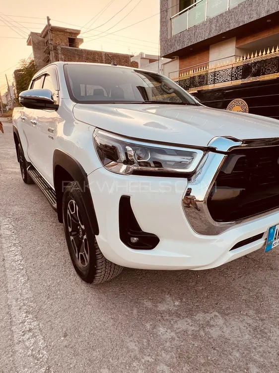Toyota Hilux 2021 for Sale in Islamabad Toyota Hilux 2021 for Sale in Islamabad Image-4