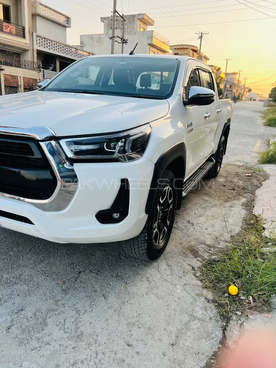 Toyota Hilux 2021 for Sale in Islamabad Toyota Hilux 2021 for Sale in Islamabad Image-3