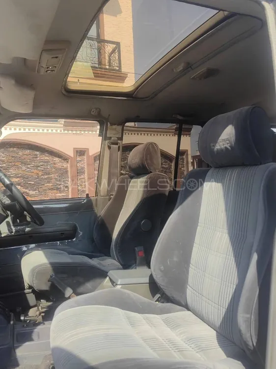 Toyota Land Cruiser 1992 for Sale in Islamabad Toyota Land Cruiser 1992 for Sale in Islamabad Image-8