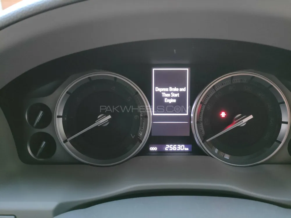 Toyota Land Cruiser 2017 for Sale in Karachi Toyota Land Cruiser 2017 for Sale in Karachi Image-8