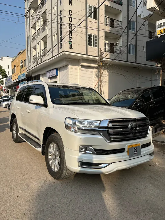 Toyota Land Cruiser 2016 for Sale in Karachi Toyota Land Cruiser 2016 for Sale in Karachi Image-2