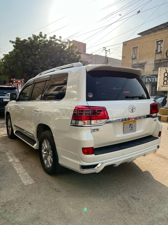 Toyota Land Cruiser 2016 for Sale in Karachi Toyota Land Cruiser 2016 for Sale in Karachi Image-9