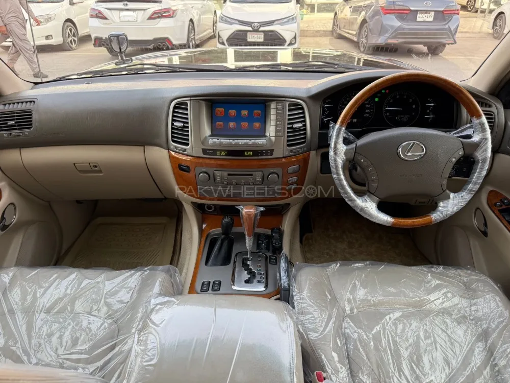 Toyota Land Cruiser 2004 for Sale in Quetta Toyota Land Cruiser 2004 for Sale in Quetta Image-9