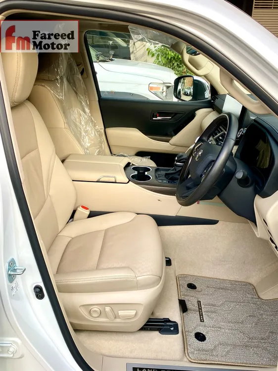 Toyota Land Cruiser 2022 for Sale in Karachi Toyota Land Cruiser 2022 for Sale in Karachi Image-4