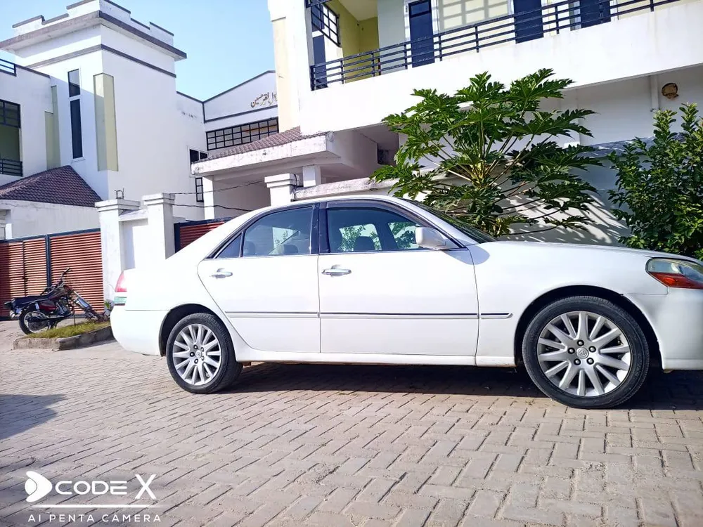 Toyota Mark II 2005 for Sale in Sialkot Toyota Mark II 2005 for Sale in Sialkot Image-10