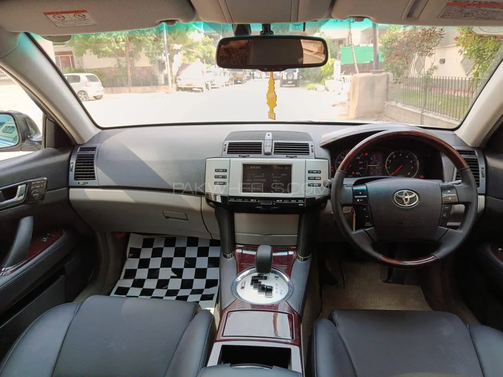 Toyota Mark X 2006 for Sale in Karachi Toyota Mark X 2006 for Sale in Karachi Image-8