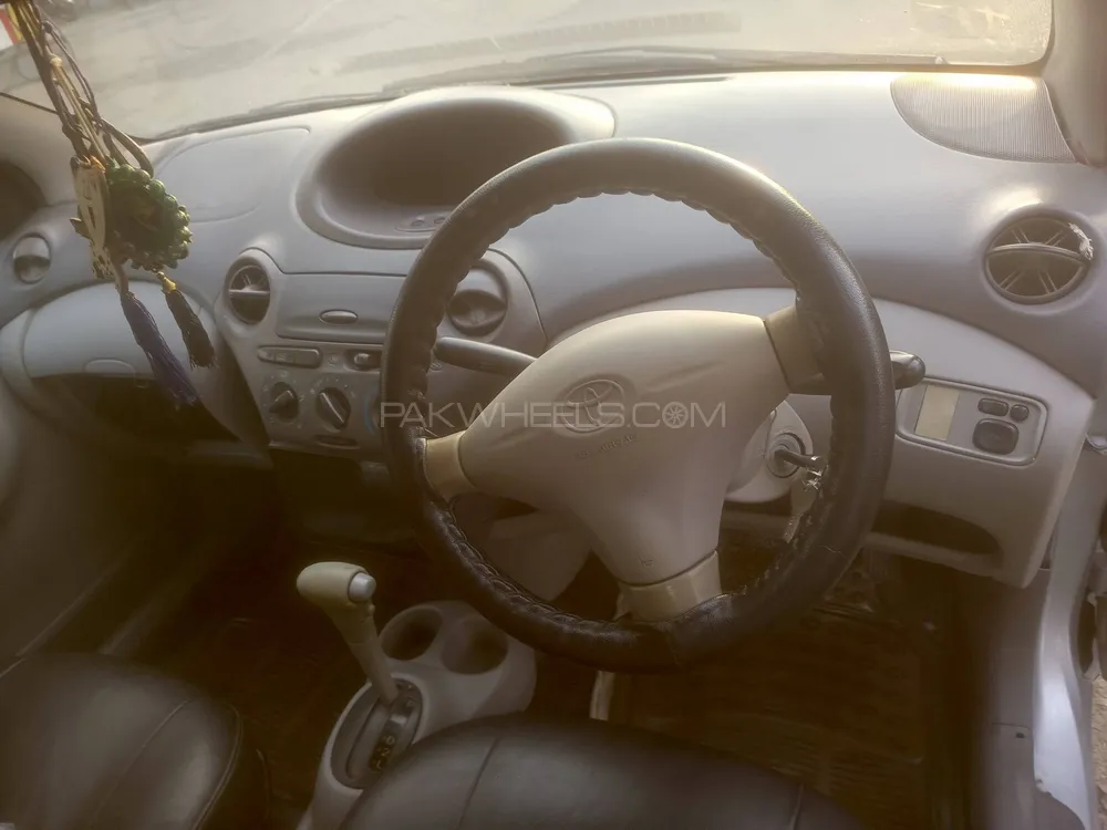 Toyota Platz 2002 for Sale in Lahore Toyota Platz 2002 for Sale in Lahore Image-18