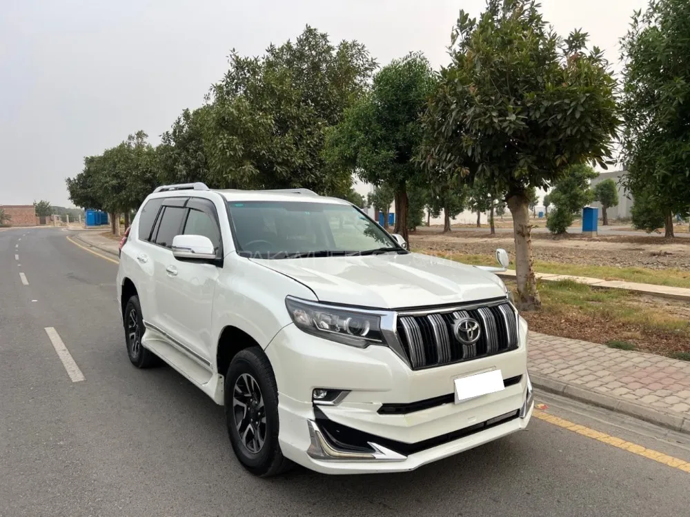Toyota Prado 2011 for Sale in Lahore Toyota Prado 2011 for Sale in Lahore Image-4