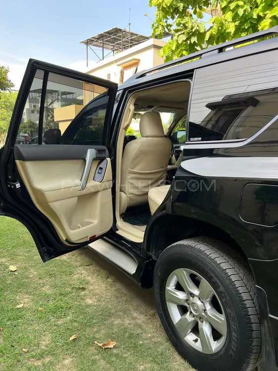 Toyota Prado 2013 for Sale in Lahore Toyota Prado 2013 for Sale in Lahore Image-5