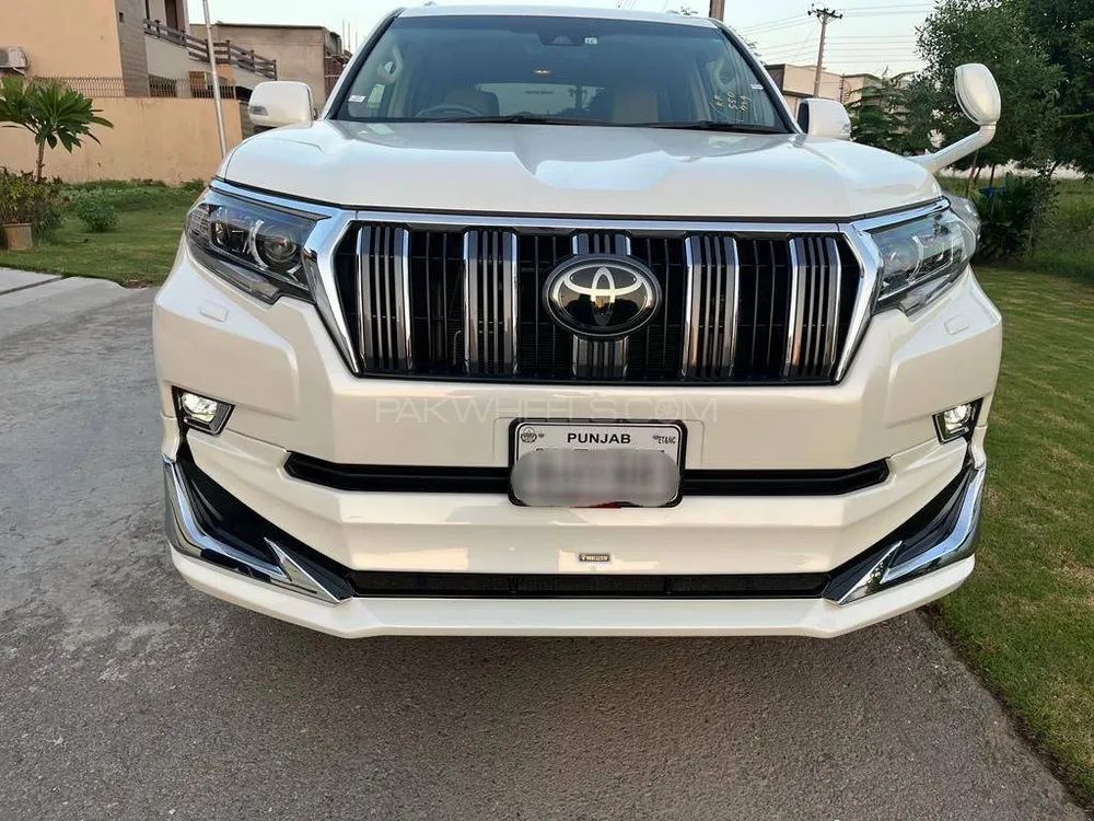 Toyota Prado 2017 for Sale in Lahore Toyota Prado 2017 for Sale in Lahore Image-1