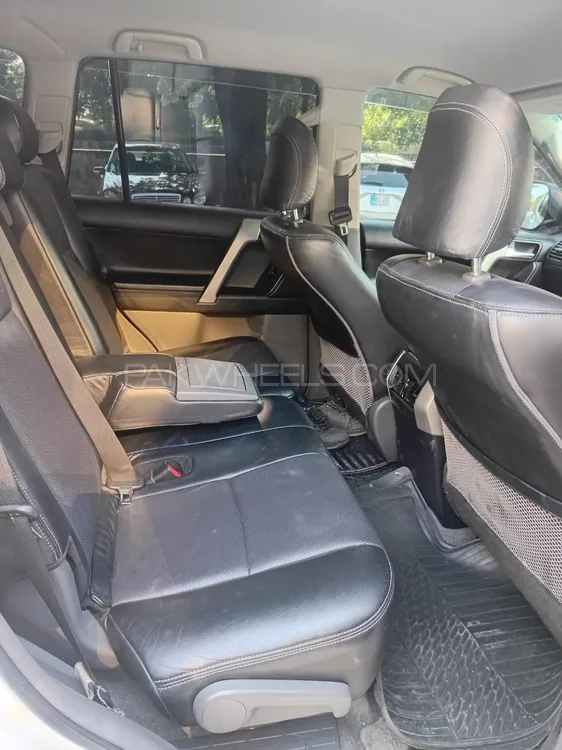 Toyota Prado 2011 for Sale in Islamabad Toyota Prado 2011 for Sale in Islamabad Image-8