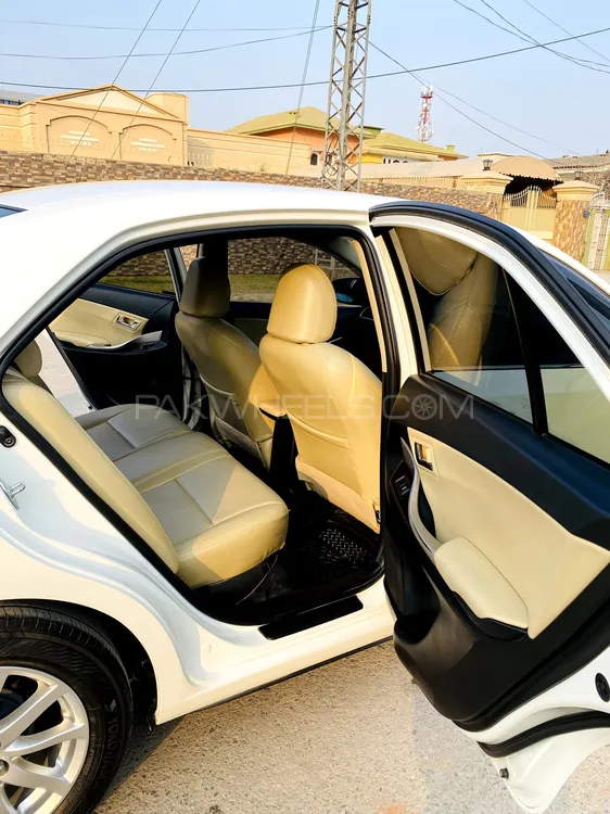Toyota Premio 2017 for Sale in Peshawar Toyota Premio 2017 for Sale in Peshawar Image-7