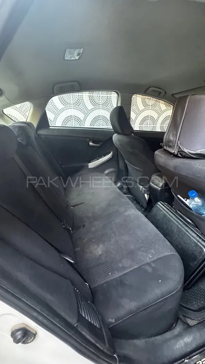 Toyota Prius 2012 for Sale in Lahore Toyota Prius 2012 for Sale in Lahore Image-9