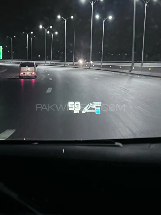 Toyota Prius 2017 for Sale in Rawalpindi Toyota Prius 2017 for Sale in Rawalpindi Image-5