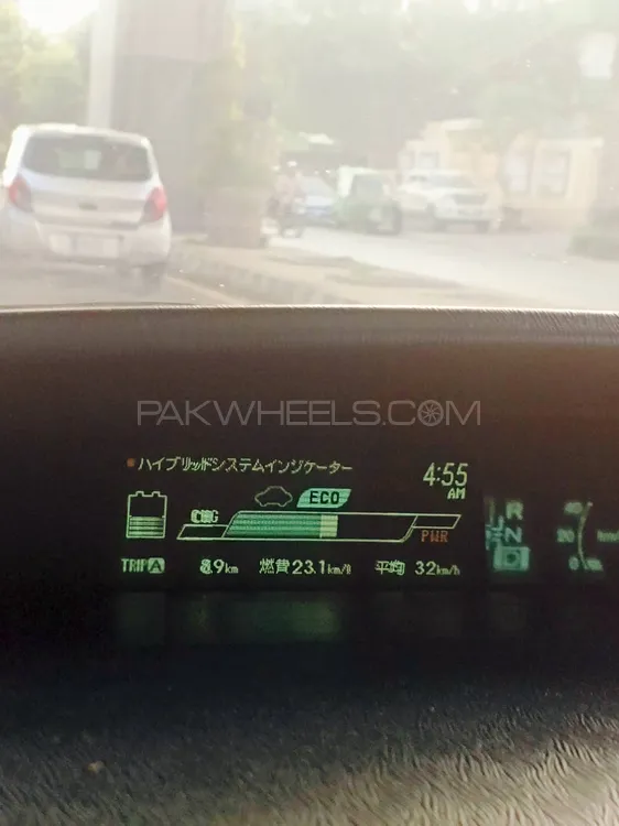Toyota Prius 2012 for Sale in Rawalpindi Toyota Prius 2012 for Sale in Rawalpindi Image-10