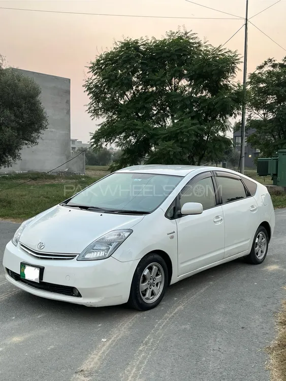 Toyota Prius 2007 for Sale in Lahore Toyota Prius 2007 for Sale in Lahore Image-3