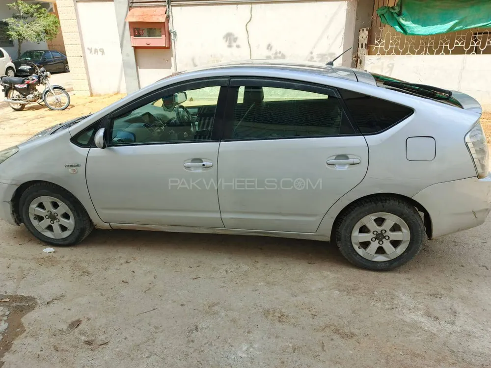 Toyota Prius 2007 for Sale in Karachi Toyota Prius 2007 for Sale in Karachi Image-14