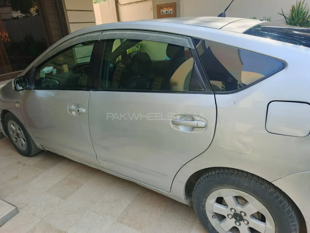 Toyota Prius 2007 for Sale in Karachi Toyota Prius 2007 for Sale in Karachi Image-12