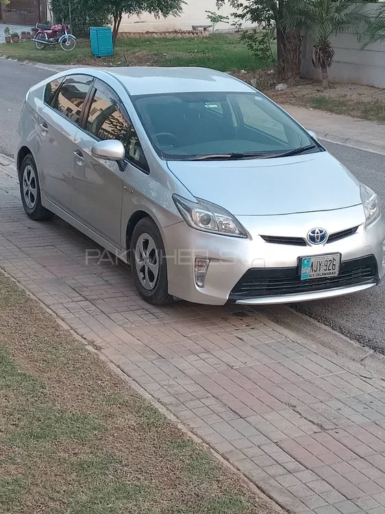 Toyota Prius 2013 for Sale in Islamabad Toyota Prius 2013 for Sale in Islamabad Image-3