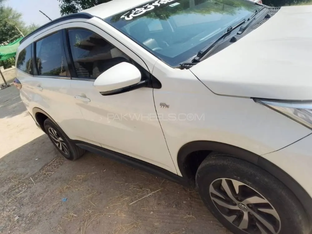 Toyota Rush 2019 for Sale in Hyderabad Toyota Rush 2019 for Sale in Hyderabad Image-3