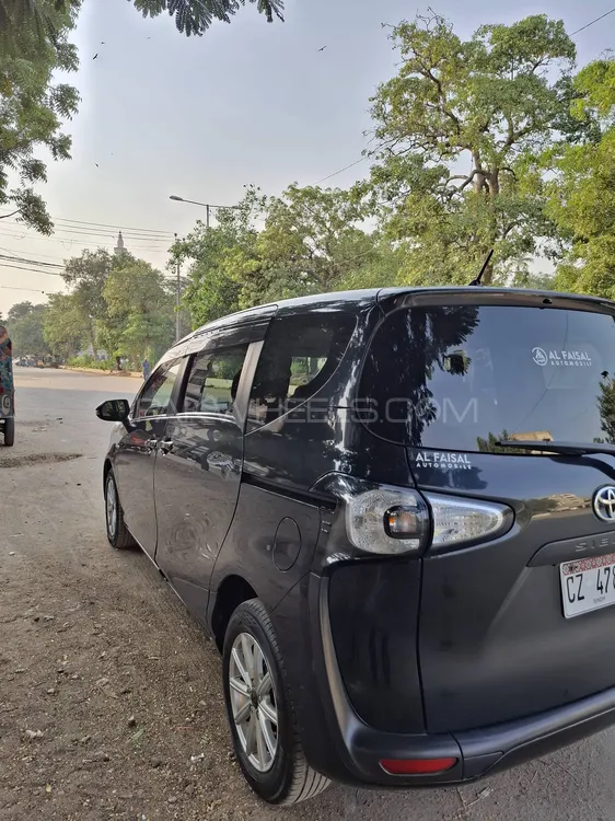 Toyota Sienta 2016 for Sale in Karachi Toyota Sienta 2016 for Sale in Karachi Image-5
