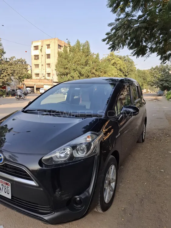 Toyota Sienta 2016 for Sale in Karachi Toyota Sienta 2016 for Sale in Karachi Image-4