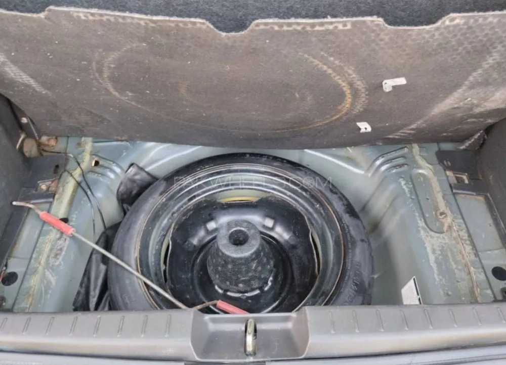 Toyota Vitz 2005 for Sale in Lahore Toyota Vitz 2005 for Sale in Lahore Image-17