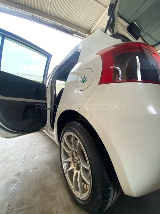 Toyota Vitz 2005 for Sale in Peshawar Toyota Vitz 2005 for Sale in Peshawar Image-8